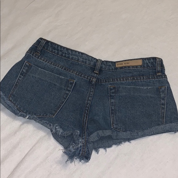 distressed shorts - Picture 2 of 3